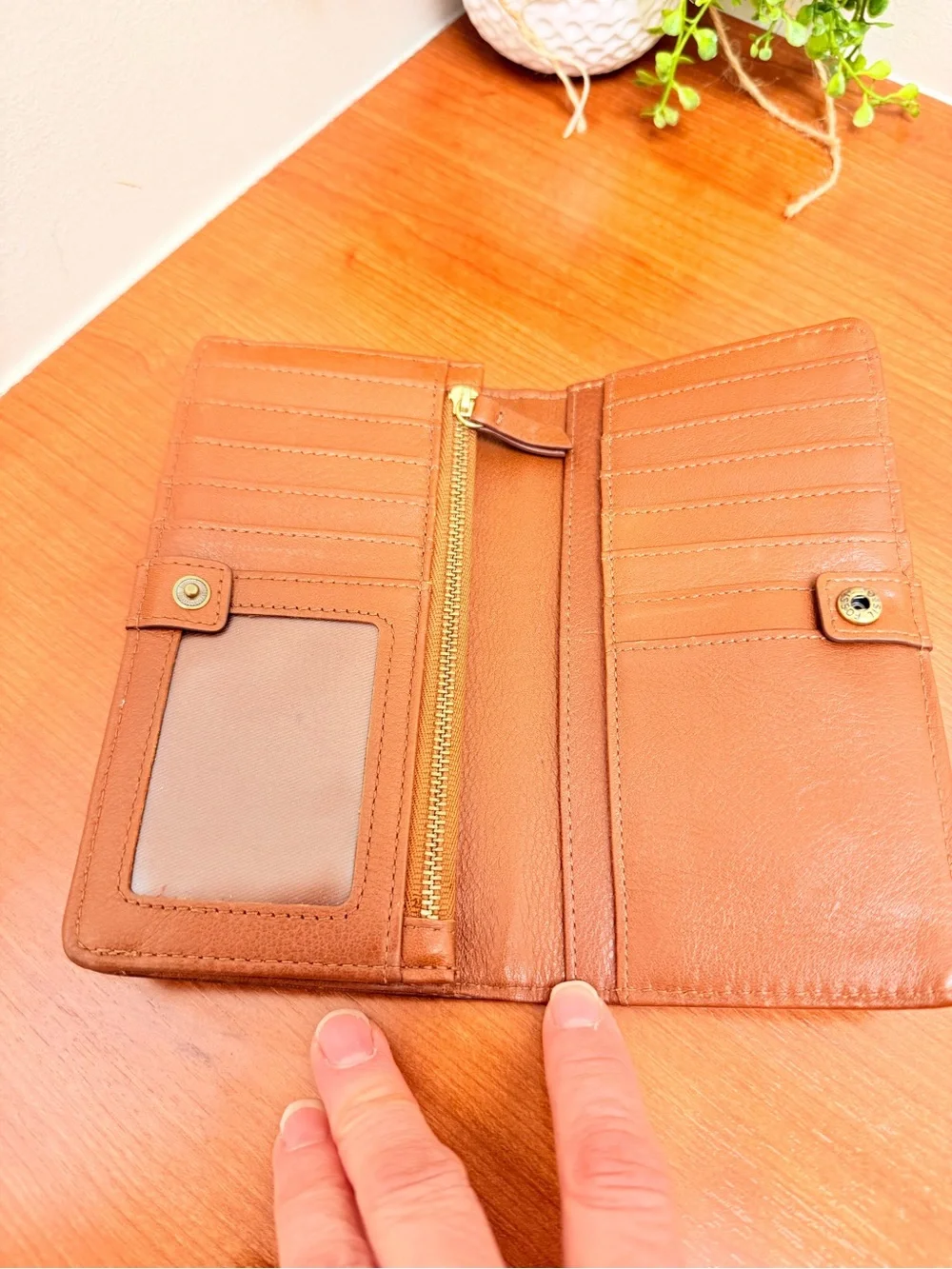 Fossil Liza Slim Bifold Clutch Wallet Brown Leather Bucket Leather Vintage EUC